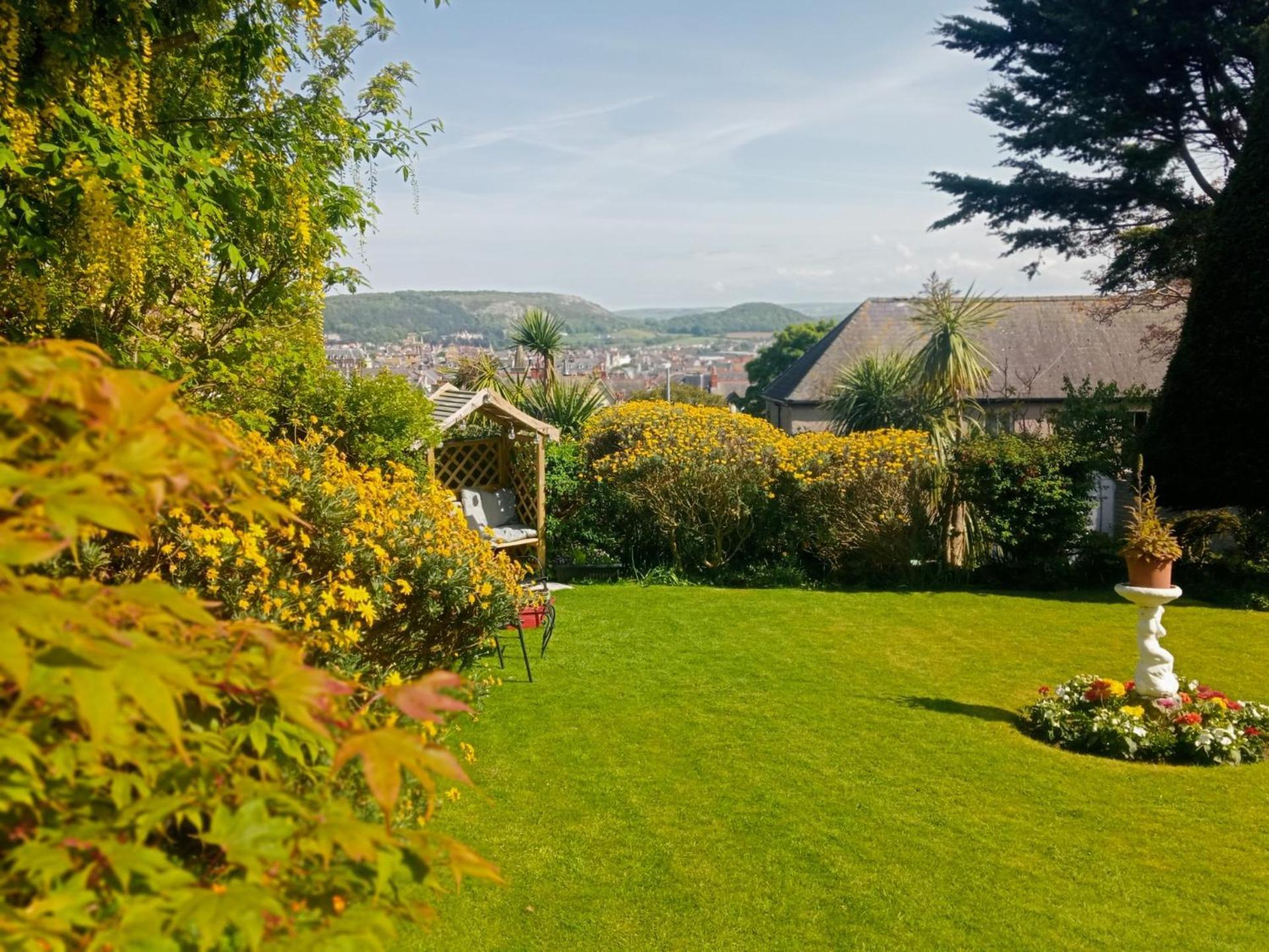Bron Orme Private Hotel Llandudno Buitenkant foto