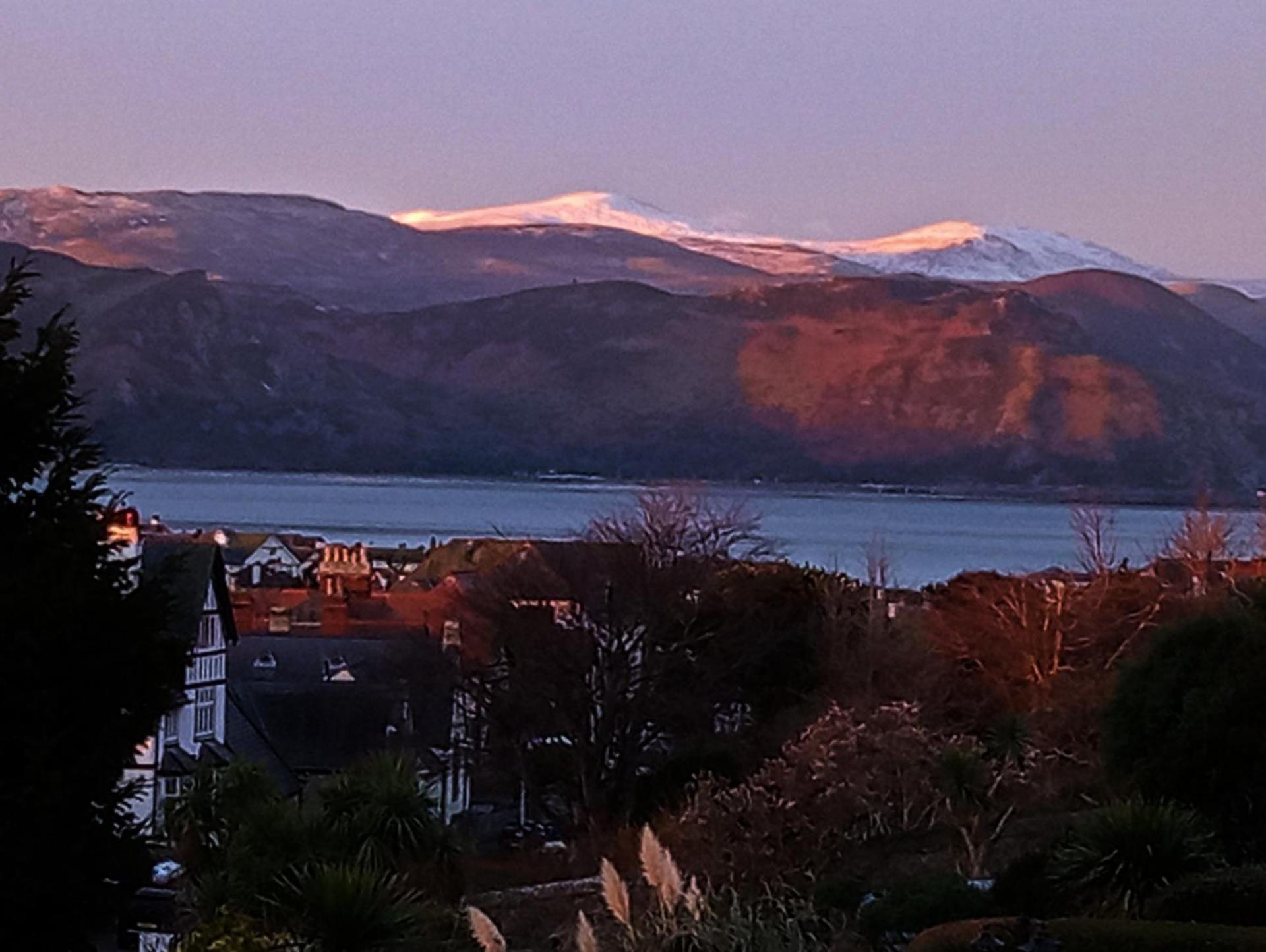 Bron Orme Private Hotel Llandudno Buitenkant foto
