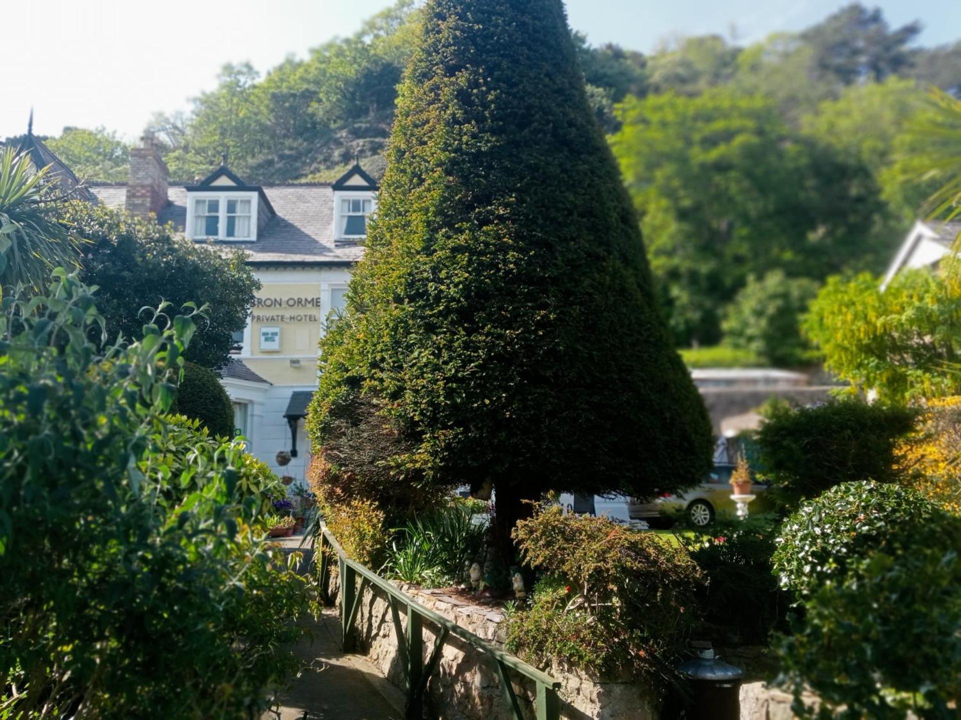 Bron Orme Private Hotel Llandudno Buitenkant foto